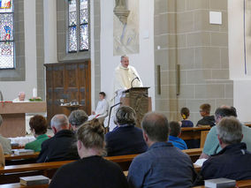 Johanniprozession mit Ehrenamtsfest (© Karl-Franz Thiede)